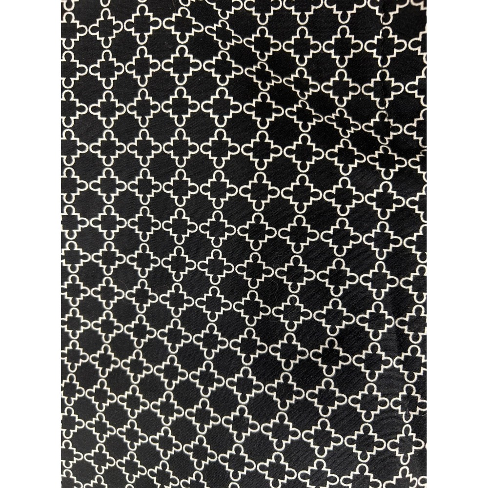 Hilary Radley Womens Black White Quatrefoil Geometric Capris Pants Size 6 - Picture 6 of 7